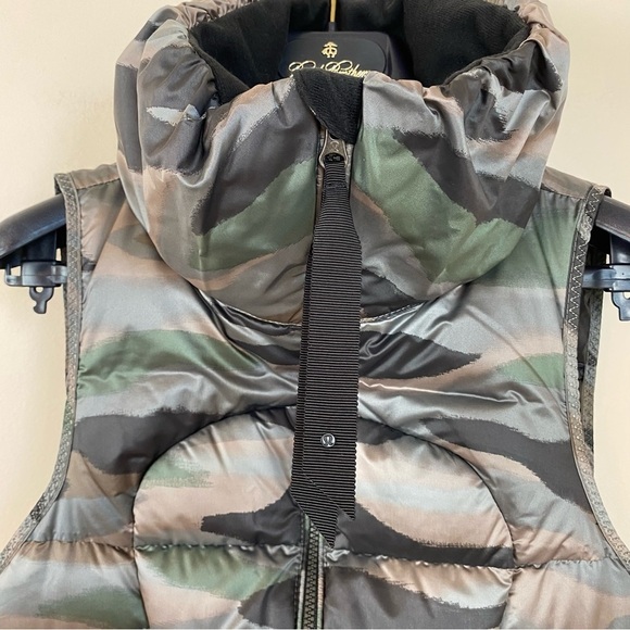 Lululemon Fluffin Awesome Vest - Picture 3 of 7